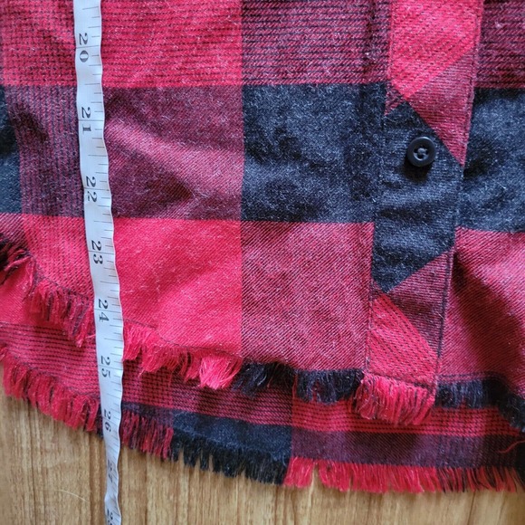 Cloth & Stone Shirt Women Small Red Black Buffalo Check Plaid Raw Hem Flannel - Picture 8 of 10